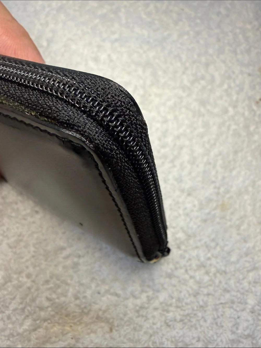 Gucci Black Leather Zip Around Coin Case Wallet